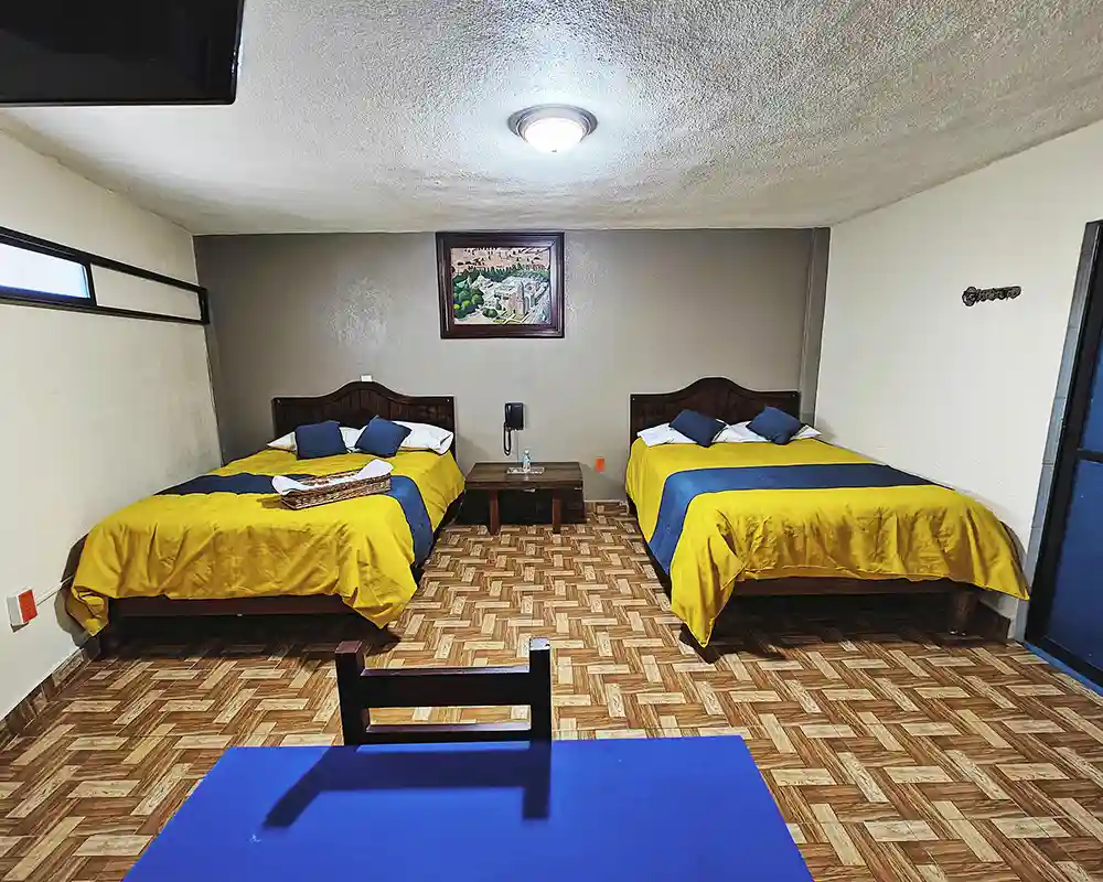 Habitación Cuadruple en Hotel Pueblo Mpagico Tepotzotlan mex